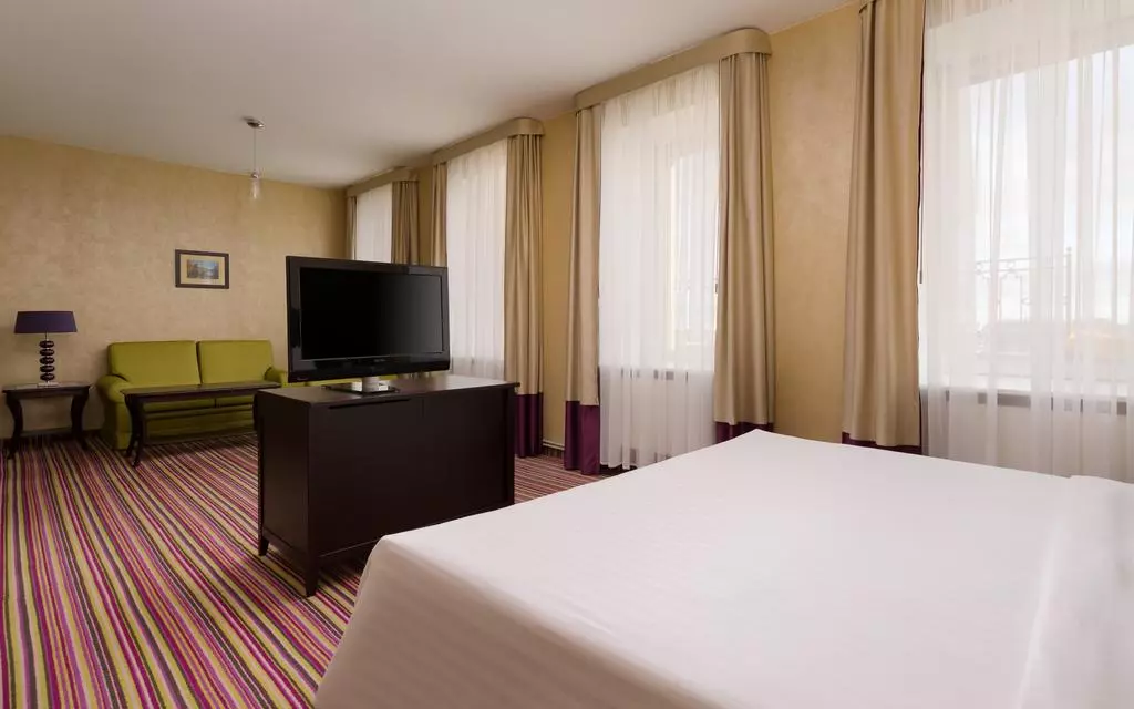 هتل کورت یارد بای ماریوت واسیلی وسکی سنت پترزبورگ - مهرپرواز